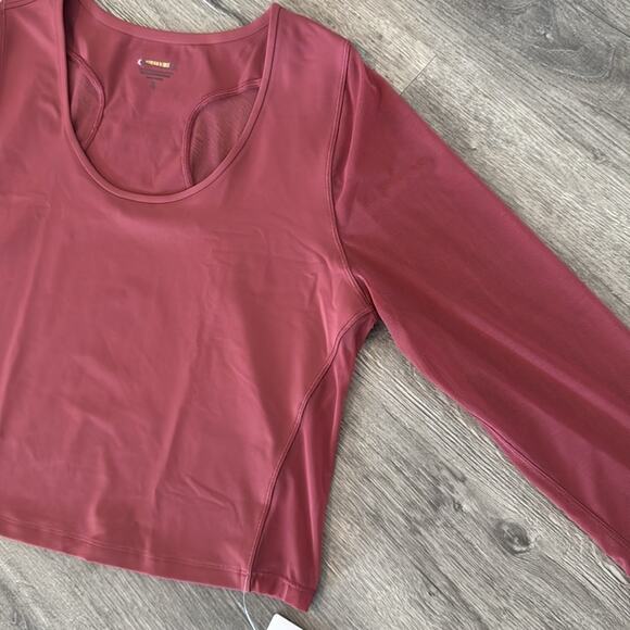 NWT Athleta Pacer Mesh Athletic Long Sleeve Cropped Top Medium "Berry Rose" - Picture 3 of 12